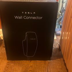 Tesla Wall Connector 