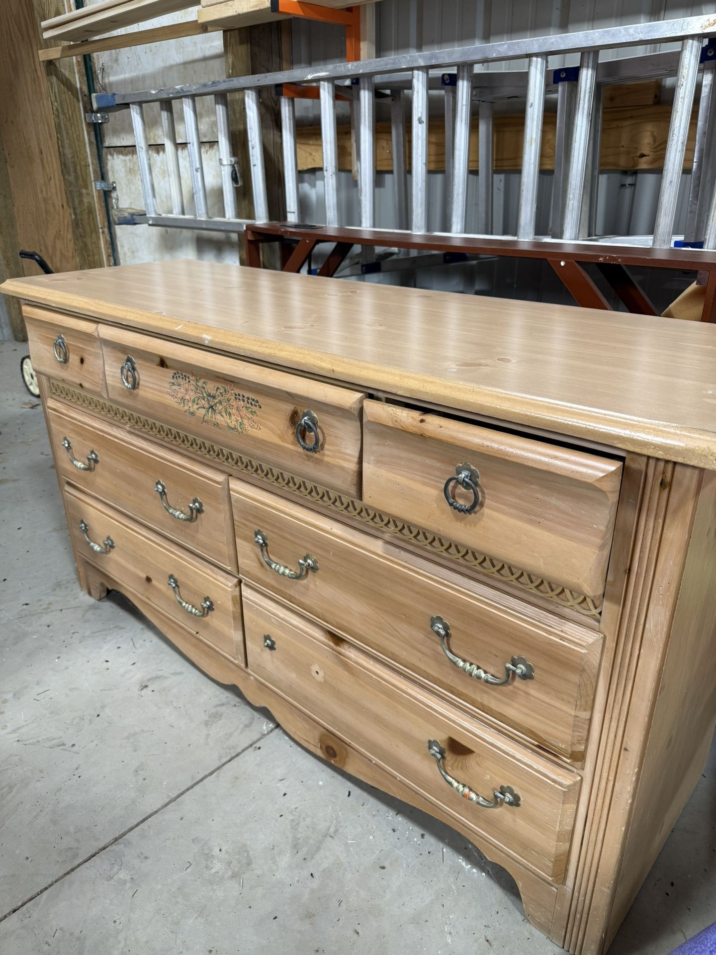 Dresser
