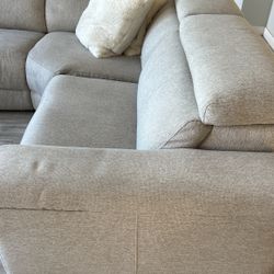Clean No Rips Electrical Recliners 