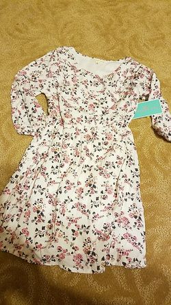 New girls Dress So light n soft