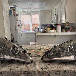 Headlights for 2006 to2010 Lexus AWD is 250 and is 350 RH-LH