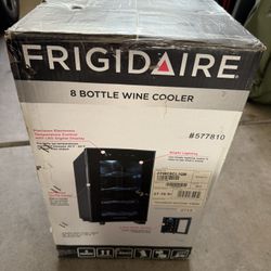 6 Bottle Wine Cooler Never Opened