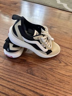 Boy Vans Sneakers Only Worn Once! Size 4.5