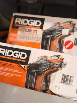 Ridgid 18V Brushless Cordless 16-Gauge 2-1/2 in. Straight Finish Nailer (Tool only) $220
