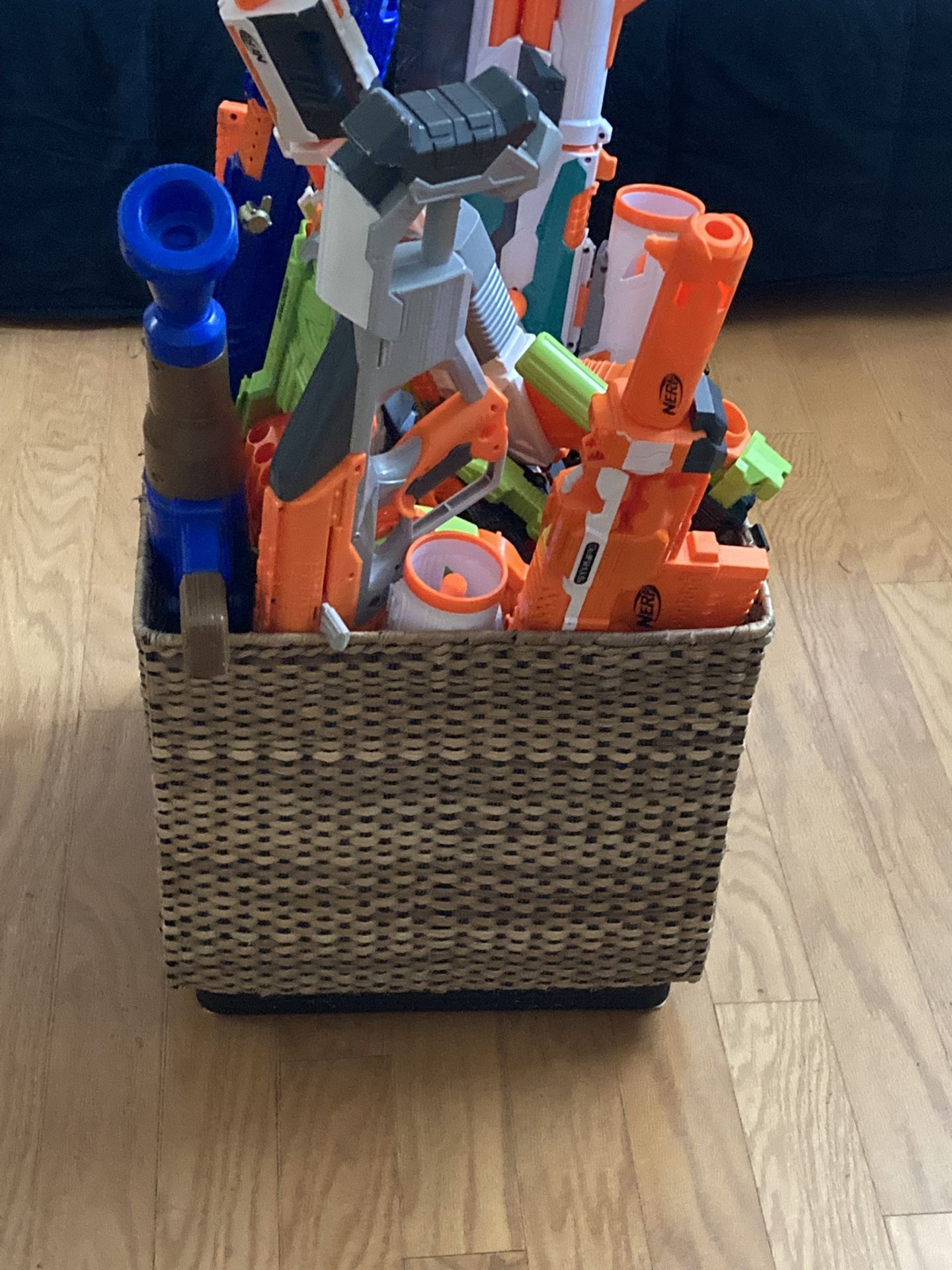 15 Nerf Guns With extra Bullets Magazines And Attachments