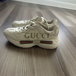 Gucci Rhyton Logo Sneakers 