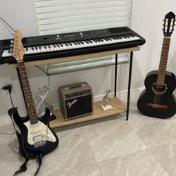 Piano Yamaha Dos Guitarras Y Amplificador 