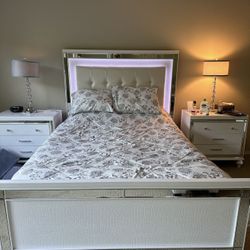 Queen Bed. Frame+box+ Mattress 