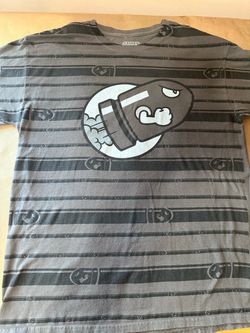 *Hurry* 2013 Nintendo Super Mario Bullet Bill T-Shirt Large great cond. Only $25