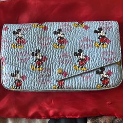 🌺  Brand New Strapless Like Clutch 🌺