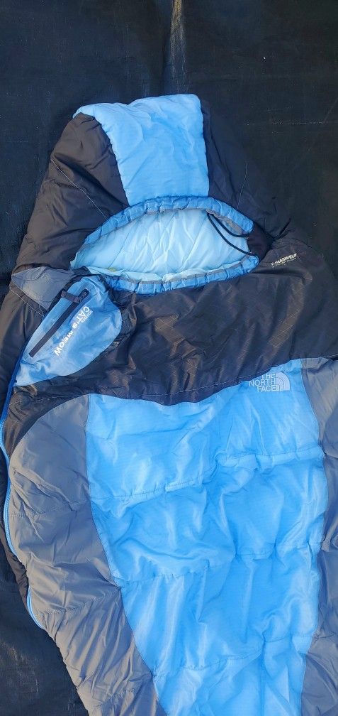 Northface 20° Sleeping Bag - Medium size - Ladies " Cat's Meow"