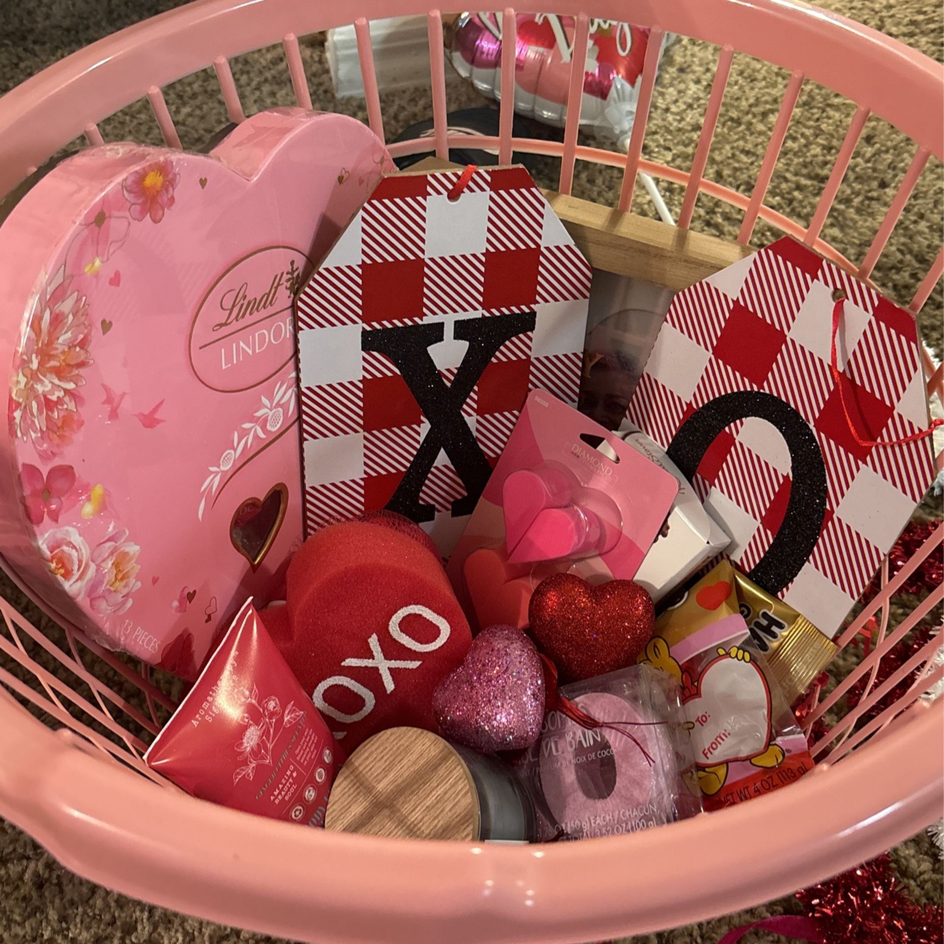 Valentines Day basket