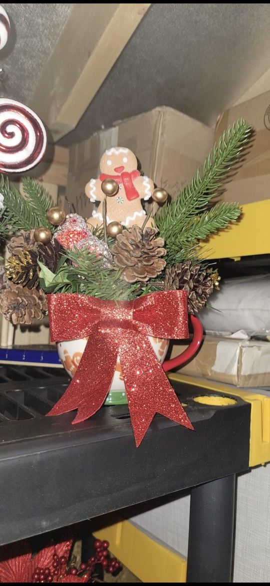 Christmas Gingerbread Man Artificial Floral Arrangement