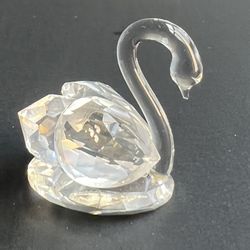 Vintage 1980’s swan crystal figurine