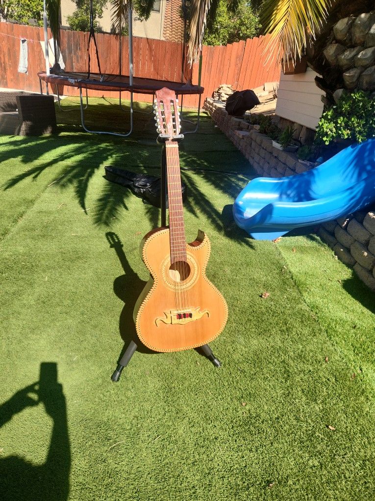 Bajo Quinto