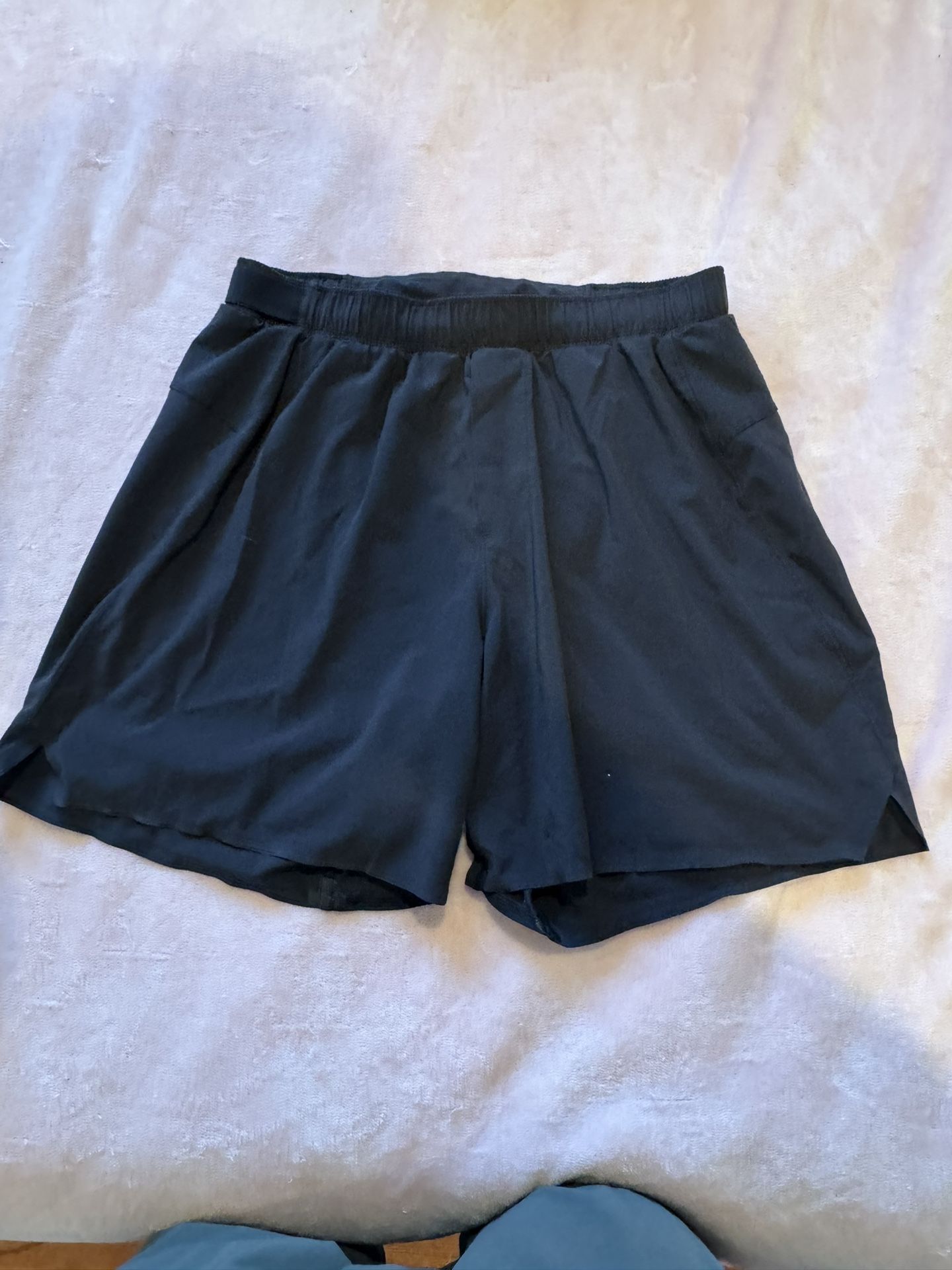 Lululemon Men’s Shorts Small