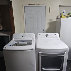 LG WASHER AND DRYER SET BOTH ELECTRIC XL CAPACITY 5.3 CU GOOD CONDITION DELIVERY AVAILABLE FOR EXTRA FEE WE DO REPAIRS 