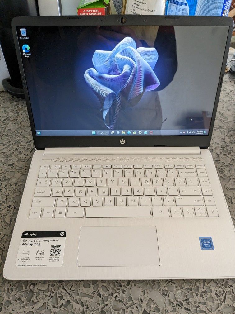 HP Laptop 14-dq0052d