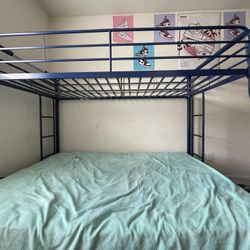 Bunk bed 