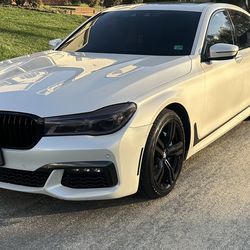 2016 BMW 750i