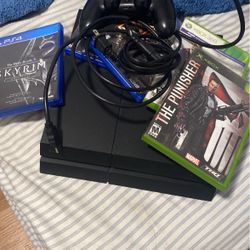 Selling PS4