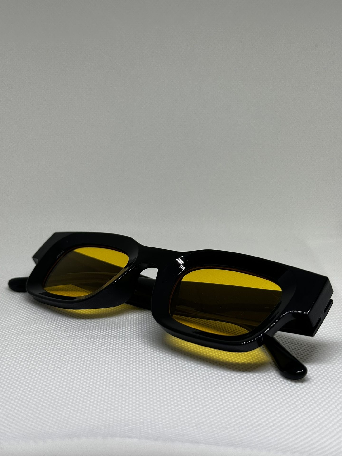 Retro style sunglasses for women and men, sun visors in bright colors, props for beach party, club