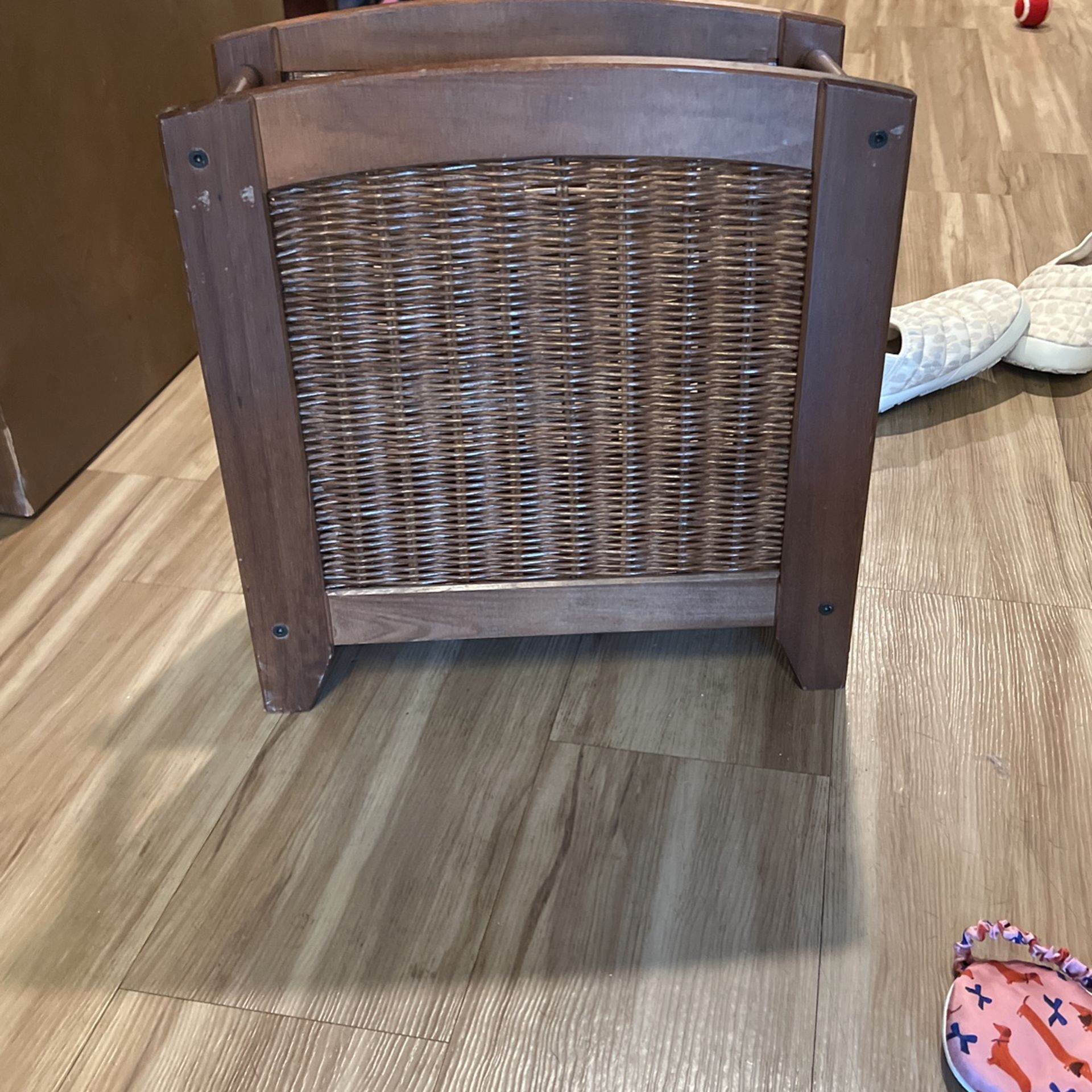 Magazine Rack / Blanket Basket