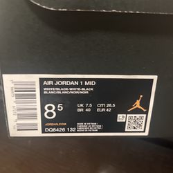 Air Jordans 1 Mid 