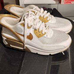 Nike Airmax Flyease Size 4y