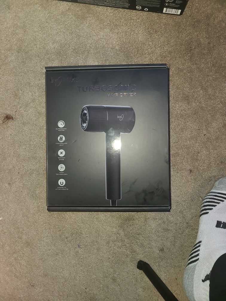 **Brand New**Ion Luxe Turbosonic Hair Dryer