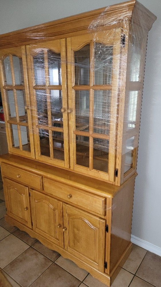 China Cabinet 2pc