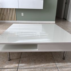 Modern White Square Coffee Table with 2 Drawers – 37” x 37”