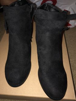 Black boots with side bow. BRAND NEW