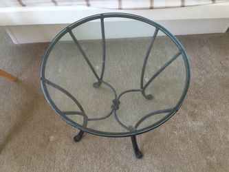 Outdoor or indoor iron table