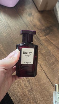 Finery perfume midnight cafe