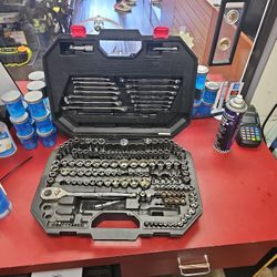 96091 Husky H194MTS 194-piece Set *Missing 16-pieces & 2x Ratchets* Ratchet Wrench Set 591031 
