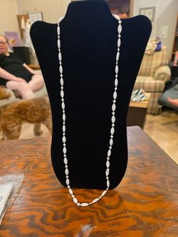 Elegant White Beaded Women’s Necklace