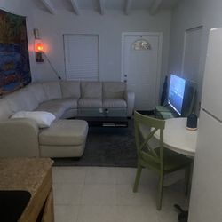 Leather Sectional Couch Very Nice Condition