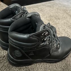 New HAWX boots size 13