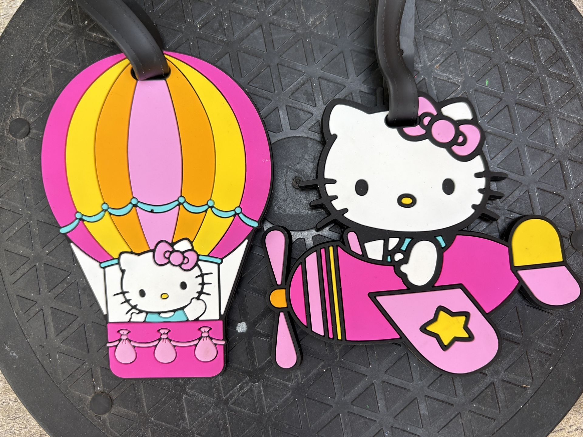 Set Of 2 Hello Kitty Baggage Tags!