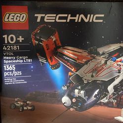 Lego Technic 42181 Heavy Cargo Spaceship