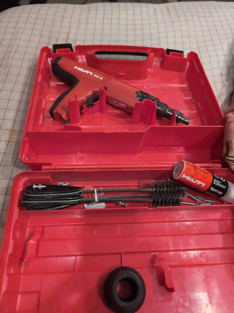 Hilti DX2 Powder Actuated Nailer (Ram set)