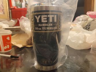 Brand-New In Plastic Yeti Rambler Tumbler 30 Fl. Oz. Navy