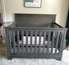 Baby Crib  Hunter