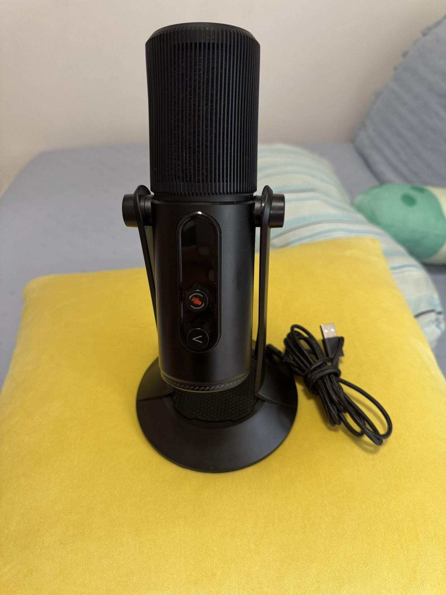 Deco Gear PC Microphone — USB Plug and play!