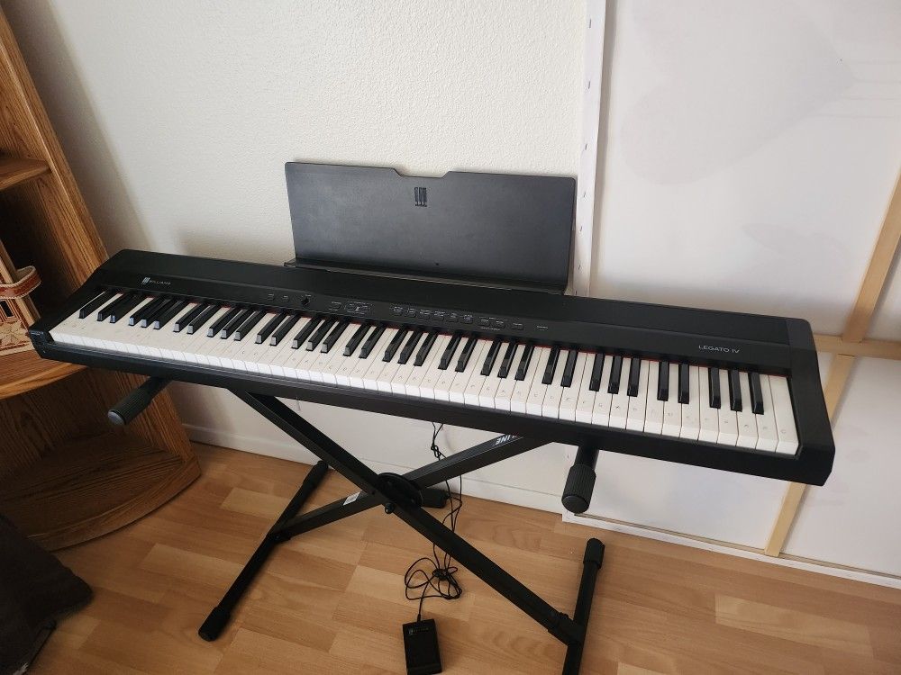 Like New WILLIAMS LEGATO IV Piano