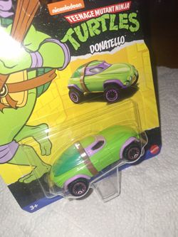 Hot Wheels Character Cars TMNT "Donatello" Car