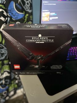 LEGO Star Wars Kylo Ren Command Shuttle 75406