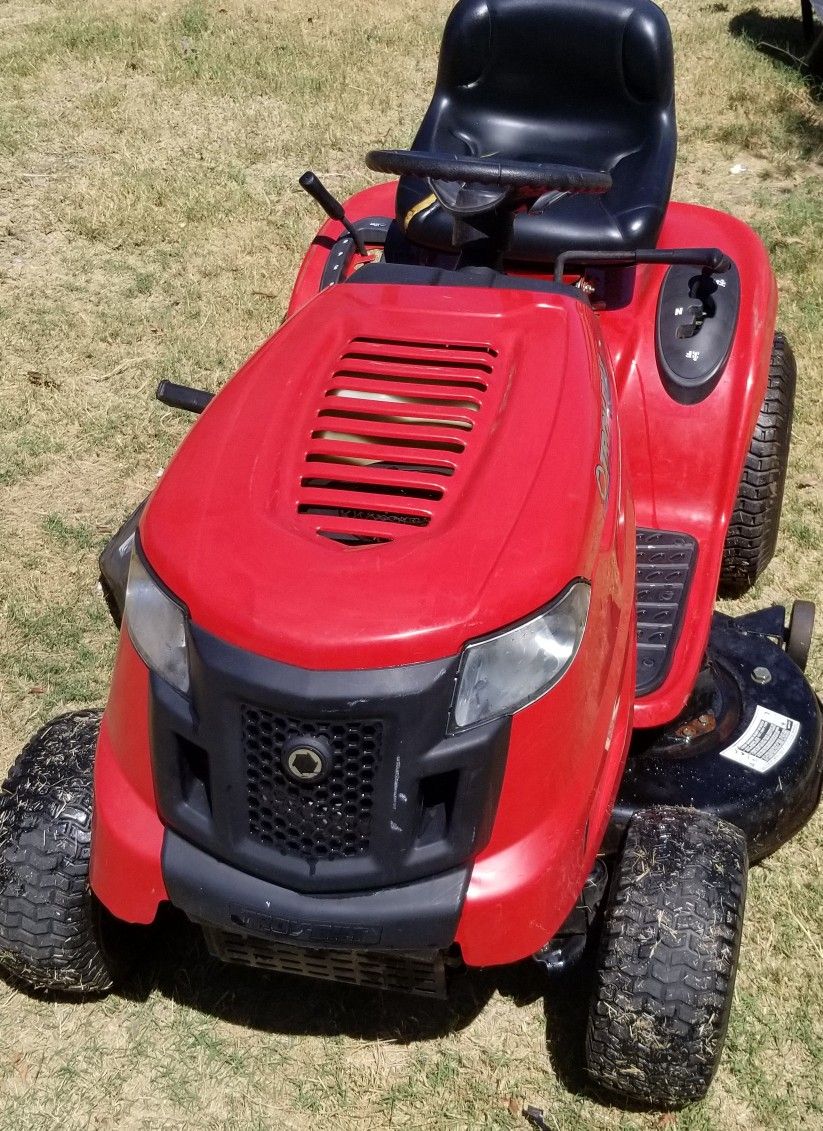 Troy-Bilt Bronco Riding Lawn Mower