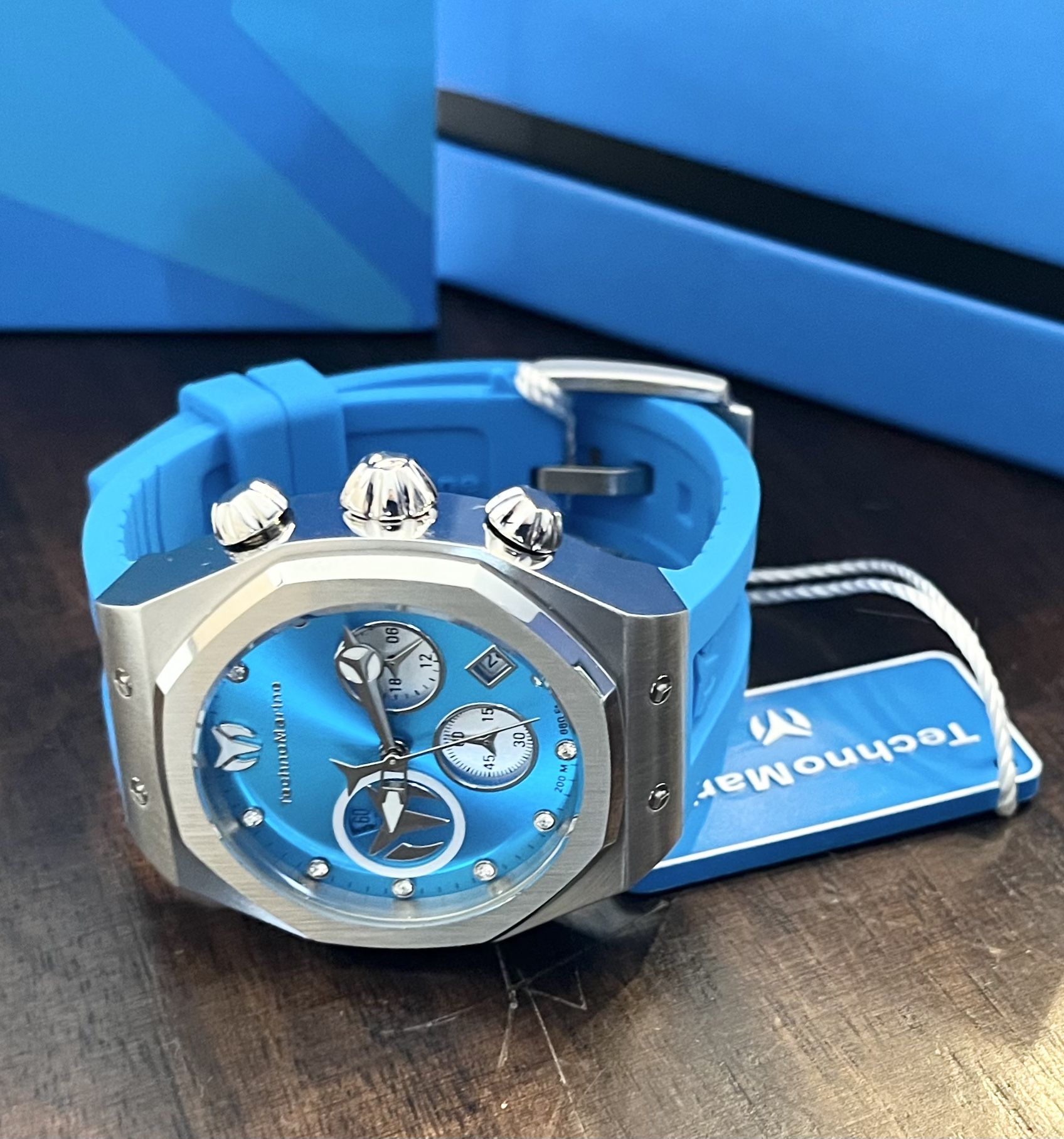 Woman’s 38mm Technomarine Chrono Watch